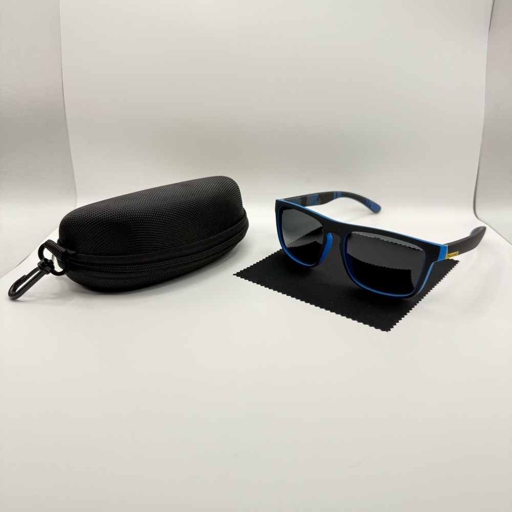 Fresh and Stylish Polarized Glass with Contrast Colors, PC Frame
